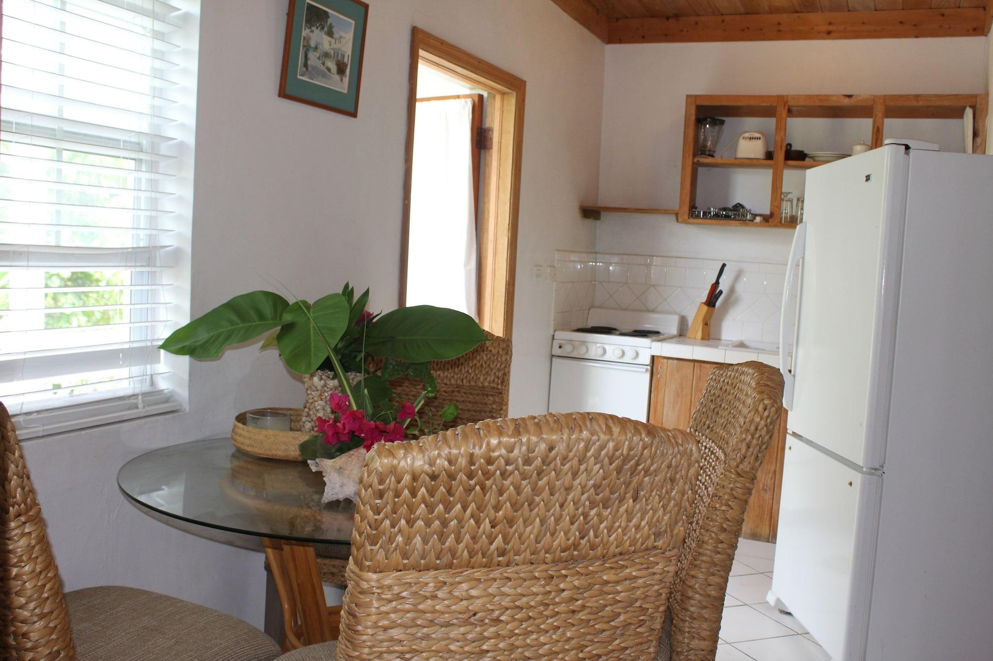Tingum Village Hotel Dunmore Town 외부 사진