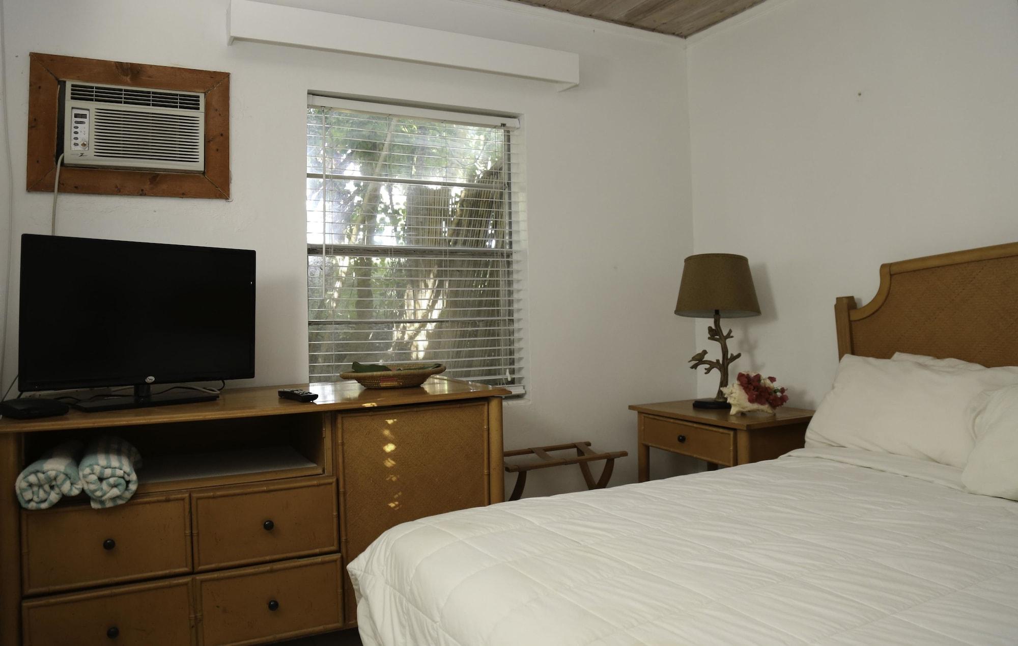 Tingum Village Hotel Dunmore Town 외부 사진